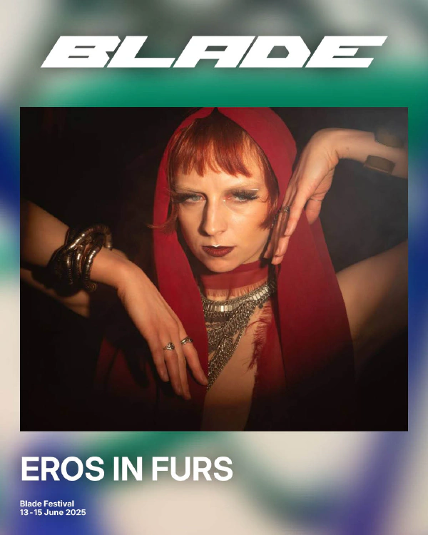 Ein Künstler*innenbild mit EROS IN FURS.